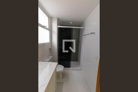 Apartamento à venda com 220m², 4 quartos e 2 vagasBanheiro Quarto