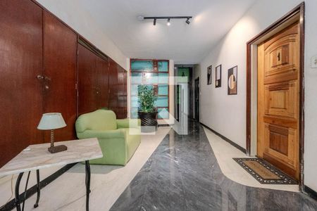 Apartamento à venda com 238m², 3 quartos e 1 vaga Apartamento à venda com 238m², 3 quartos e 1 vagaHall de entrada