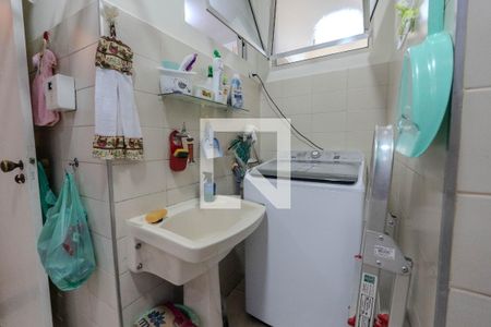 Apartamento à venda com 238m², 3 quartos e 1 vaga Apartamento à venda com 238m², 3 quartos e 1 vagaÁrea de Serviço