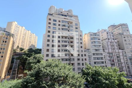 Apartamento à venda com 238m², 3 quartos e 1 vaga Apartamento à venda com 238m², 3 quartos e 1 vagaSacada