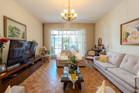 Apartamento à venda com 238m², 3 quartos e 1 vaga Apartamento à venda com 238m², 3 quartos e 1 vagaSala