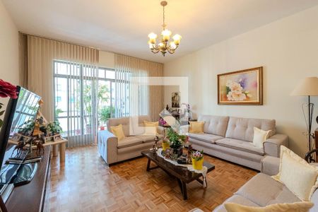 Apartamento à venda com 238m², 3 quartos e 1 vaga Apartamento à venda com 238m², 3 quartos e 1 vagaSala