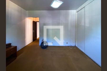 Casa à venda com 200m², 5 quartos e 3 vagasQuarto 2