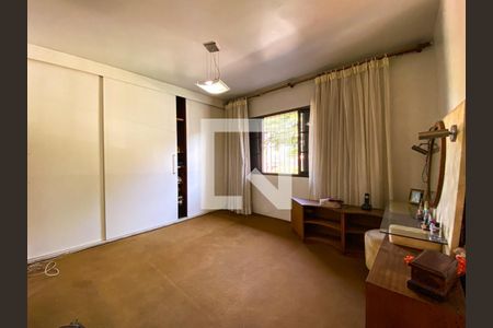 Casa à venda com 200m², 5 quartos e 3 vagasQuarto 2