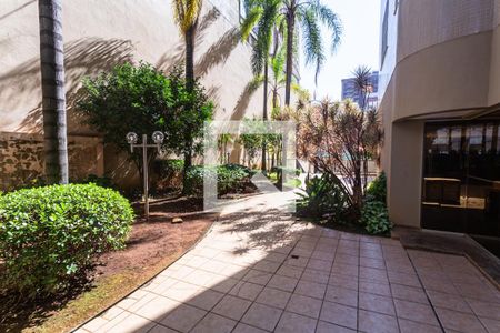 Apartamento à venda com 195m², 4 quartos e 2 vagas Apartamento à venda com 195m², 4 quartos e 2 vagasÁrea Verde