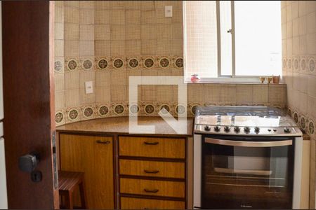 Apartamento à venda com 195m², 4 quartos e 2 vagas Apartamento à venda com 195m², 4 quartos e 2 vagasCozinha