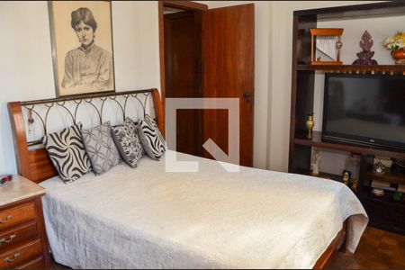 Apartamento à venda com 195m², 4 quartos e 2 vagas Apartamento à venda com 195m², 4 quartos e 2 vagasQuarto 2