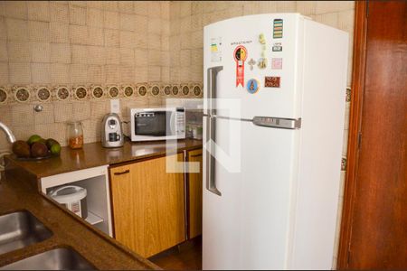 Apartamento à venda com 195m², 4 quartos e 2 vagas Apartamento à venda com 195m², 4 quartos e 2 vagasCozinha