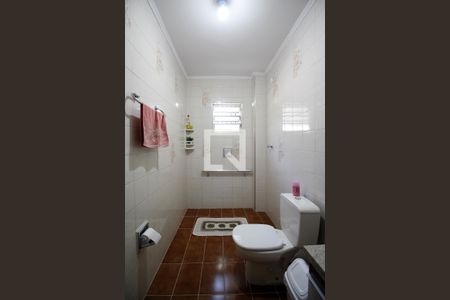 Casa à venda com 266m², 4 quartos e 3 vagas Casa à venda com 266m², 4 quartos e 3 vagasBanheiro