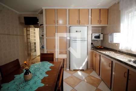 Casa à venda com 266m², 4 quartos e 3 vagas Casa à venda com 266m², 4 quartos e 3 vagasCozinha