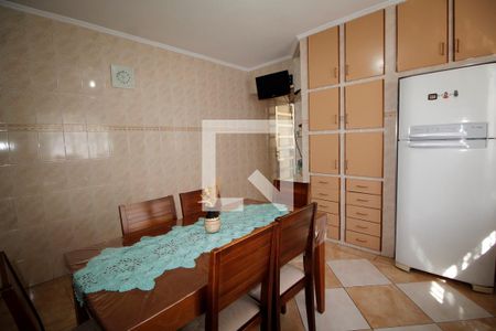 Casa à venda com 266m², 4 quartos e 3 vagas Casa à venda com 266m², 4 quartos e 3 vagasCozinha