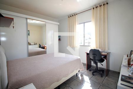 Casa à venda com 266m², 4 quartos e 3 vagas Casa à venda com 266m², 4 quartos e 3 vagasQuarto 2