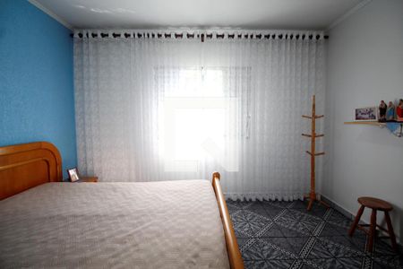 Casa à venda com 266m², 4 quartos e 3 vagas Casa à venda com 266m², 4 quartos e 3 vagasSuite