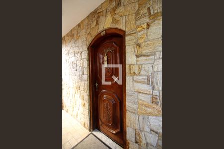 Casa à venda com 266m², 4 quartos e 3 vagas Casa à venda com 266m², 4 quartos e 3 vagasCorredor externo