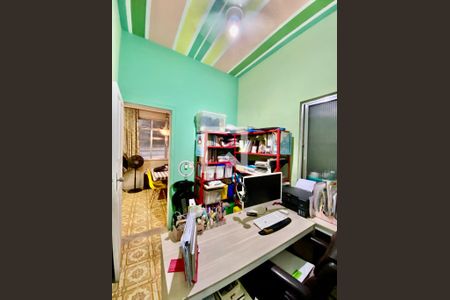 Casa à venda com 72m², 3 quartos e sem vaga Casa à venda com 72m², 3 quartos e sem vagaEscritório