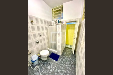 Casa à venda com 72m², 3 quartos e sem vaga Casa à venda com 72m², 3 quartos e sem vagaBanheiro Social