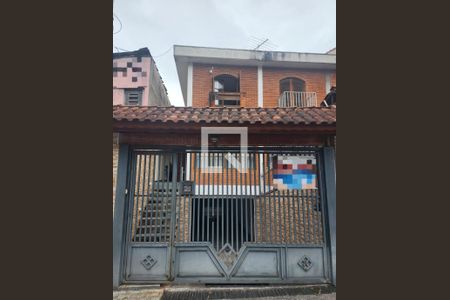 Casa à venda com 280m², 3 quartos e 8 vagas Casa à venda com 280m², 3 quartos e 8 vagasFachada