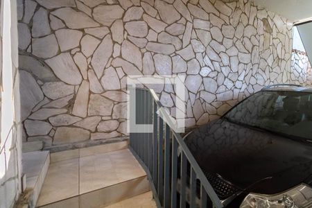 Casa à venda com 320m², 2 quartos e 1 vaga Casa à venda com 320m², 2 quartos e 1 vagaEntrada