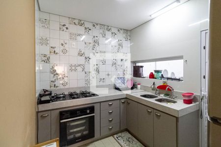 Casa à venda com 320m², 2 quartos e 1 vaga Casa à venda com 320m², 2 quartos e 1 vagaCozinha