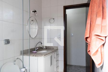 Casa à venda com 435m², 4 quartos e 3 vagas Casa à venda com 435m², 4 quartos e 3 vagasBanheiro Social