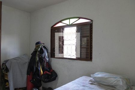 Casa à venda com 435m², 4 quartos e 3 vagas Casa à venda com 435m², 4 quartos e 3 vagasQuarto 1