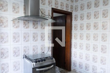 Casa à venda com 435m², 4 quartos e 3 vagas Casa à venda com 435m², 4 quartos e 3 vagasCozinha