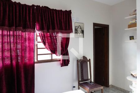 Casa à venda com 435m², 4 quartos e 3 vagas Casa à venda com 435m², 4 quartos e 3 vagasSuíte 2