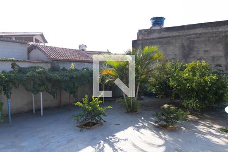 Casa à venda com 435m², 4 quartos e 3 vagas Casa à venda com 435m², 4 quartos e 3 vagasQuintal