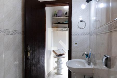 Casa à venda com 435m², 4 quartos e 3 vagas Casa à venda com 435m², 4 quartos e 3 vagasBanheiro da Suíte 2