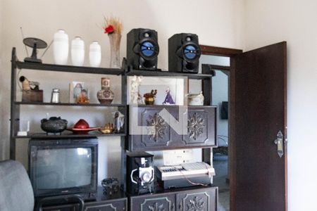 Casa à venda com 435m², 4 quartos e 3 vagas Casa à venda com 435m², 4 quartos e 3 vagasQuarto 2