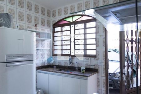 Casa à venda com 435m², 4 quartos e 3 vagas Casa à venda com 435m², 4 quartos e 3 vagasCozinha