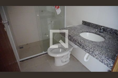 Casa de condomínio à venda com 220m², 3 quartos e 5 vagasBanheiro - Quarto 3 / Suite