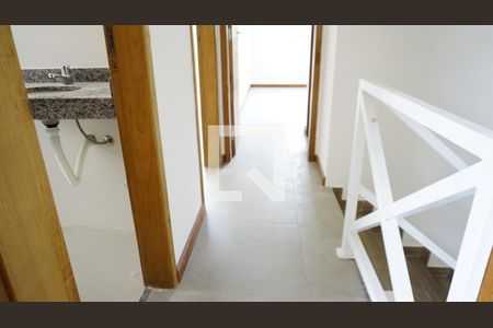 Casa de condomínio à venda com 220m², 3 quartos e 5 vagasCorredor / Quartos