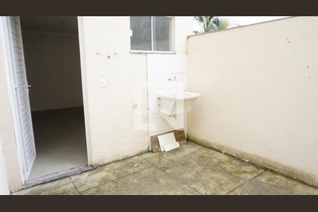 Casa de condomínio à venda com 220m², 3 quartos e 5 vagasArea de Serviço / Quintal Lateral