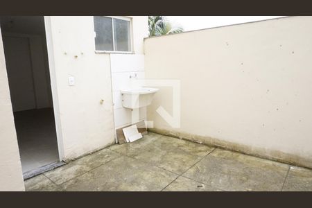 Casa de condomínio à venda com 220m², 3 quartos e 5 vagasArea de Serviço / Quintal Lateral