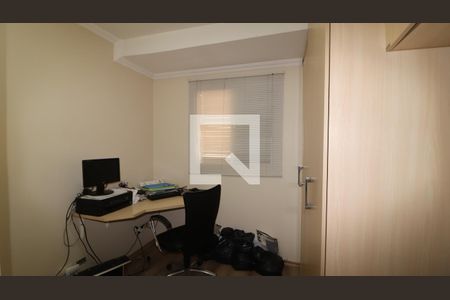 Casa à venda com 110m², 3 quartos e 2 vagasQuarto 3