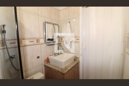 Casa à venda com 110m², 3 quartos e 2 vagasBanheiro da Suíte 1