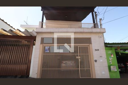 Casa à venda com 110m², 3 quartos e 2 vagasFachada