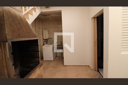 Casa à venda com 110m², 3 quartos e 2 vagasChurrasqueira