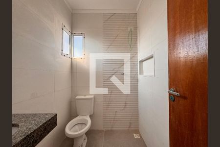 Apartamento à venda com 94m², 2 quartos e 1 vaga Apartamento à venda com 94m², 2 quartos e 1 vagaBanheiro da Suíte