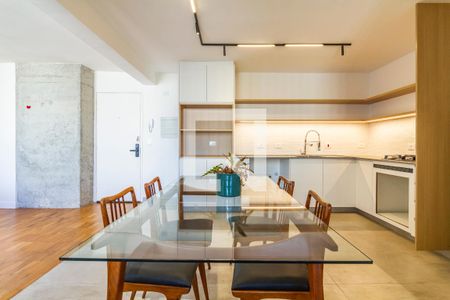 Cozinha de apartamento para alugar com 2 quartos, 80m² em Pinheiros, São Paulo