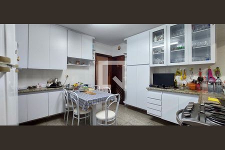 Apartamento à venda com 170m², 3 quartos e 3 vagasCozinha