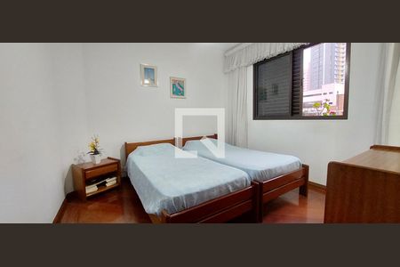 Apartamento à venda com 170m², 3 quartos e 3 vagasQuarto 2 suíte