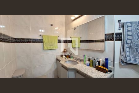 Apartamento à venda com 170m², 3 quartos e 3 vagasBanheiro Quarto 1 suíte