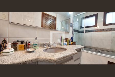 Apartamento à venda com 170m², 3 quartos e 3 vagasBanheiro Quarto 1 suíte