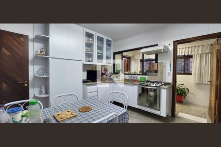 Apartamento à venda com 170m², 3 quartos e 3 vagasCozinha