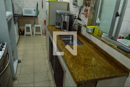 Casa à venda com 72m², 2 quartos e 2 vagas Casa à venda com 72m², 2 quartos e 2 vagasCozinha