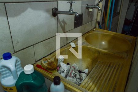 Casa à venda com 72m², 2 quartos e 2 vagas Casa à venda com 72m², 2 quartos e 2 vagasÁrea de Serviço