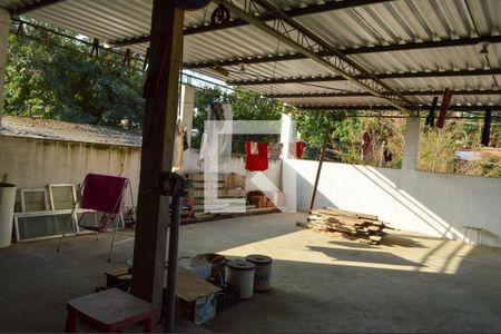 Casa à venda com 72m², 2 quartos e 2 vagas Casa à venda com 72m², 2 quartos e 2 vagasTerraço