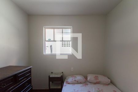 Casa à venda com 300m², 4 quartos e 2 vagas Casa à venda com 300m², 4 quartos e 2 vagasQuarto 2